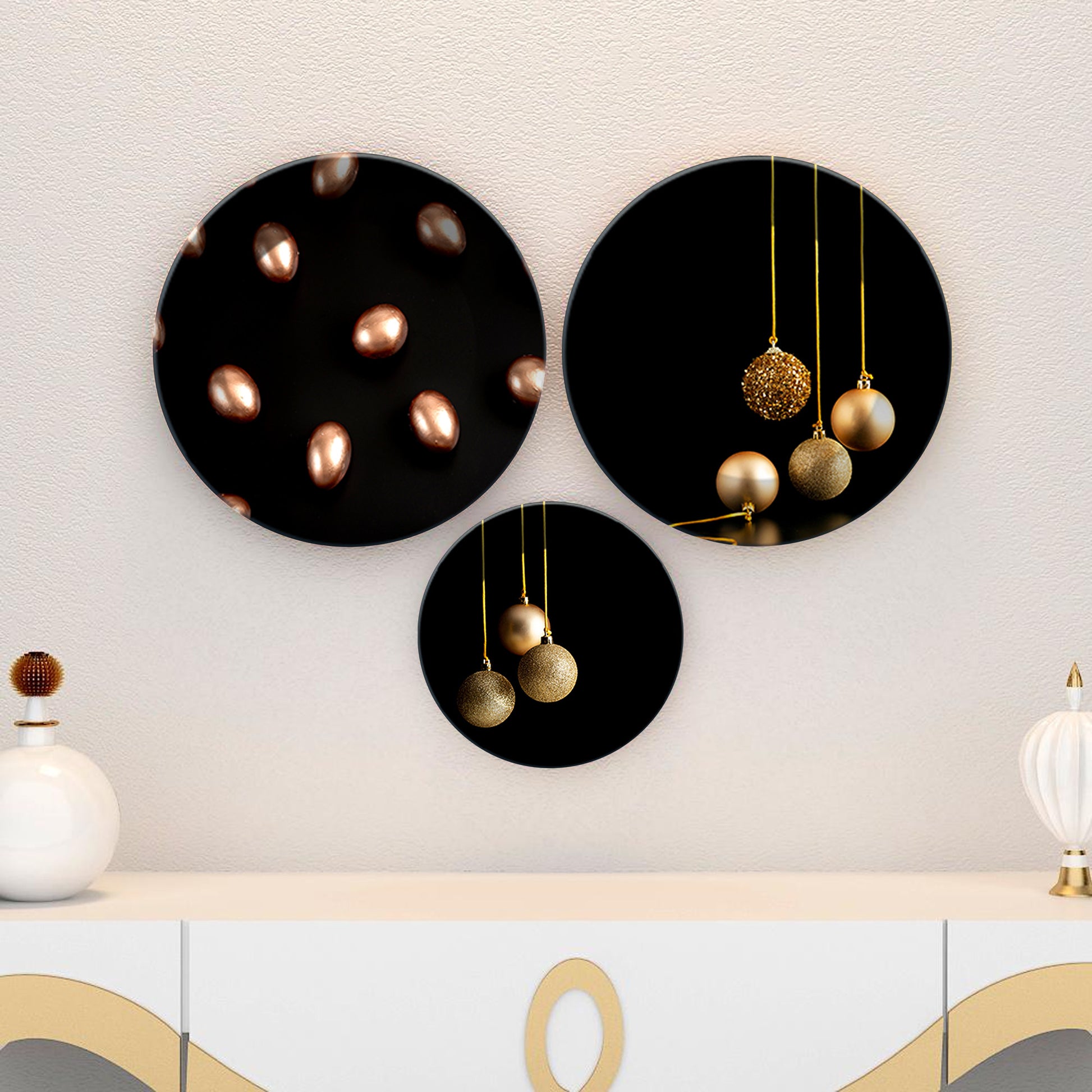 Decorative Christmas Balls Wall Plates Painting Set of Three