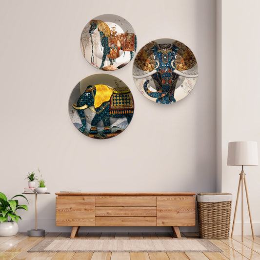 Premium Wall Plates Painting of Royal Animal Ride Set of 3