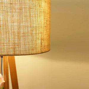 Attractive Wooden Classic Floor Lamp for Living Room Home Decoration