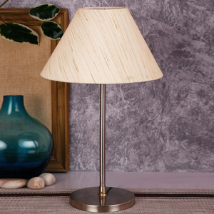 Circular Shaped Traditional Table Lamp with Silver Finish Base