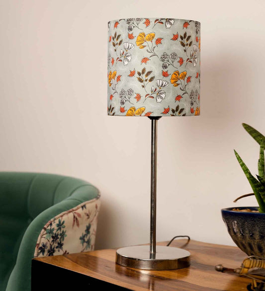 Decorative Flower Pattern Table Lamp with Silver Finish Base