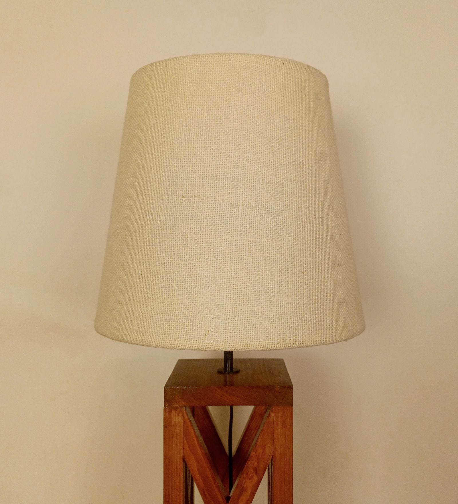 Symmetric Textured Wooden Base White Color Table Lamp