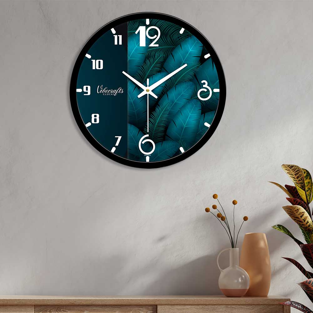 big wall clock