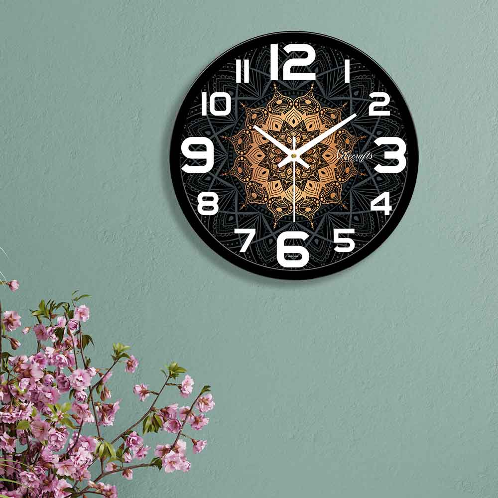 Unique Linear Pattern Designer Wall Clock – Homcraft